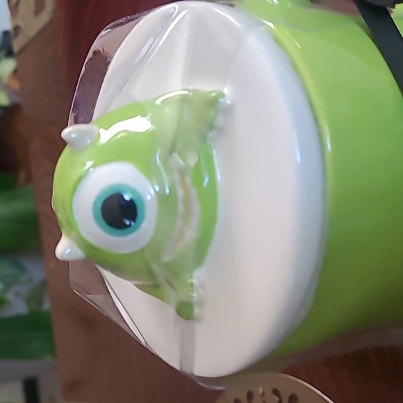 👁Rae Dunn Monsters Mug w/Lid - Picture 3 of 4